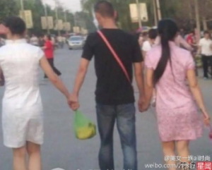 奇葩家庭，亲妹妹爬墙姐夫后两姐妹共侍一夫